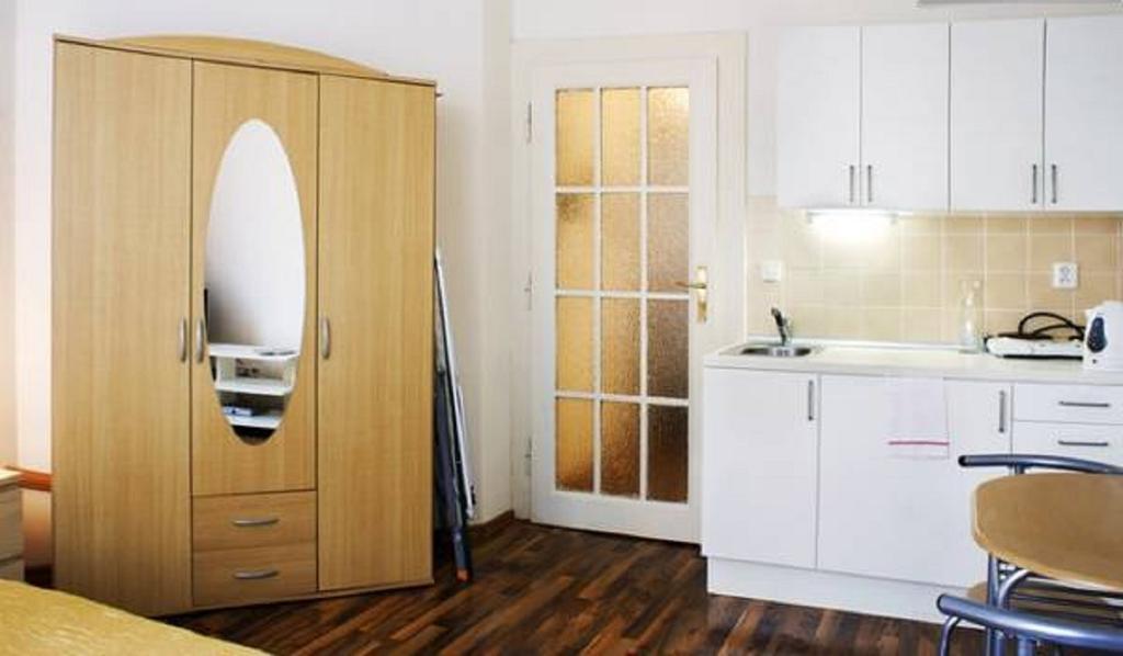Studio Near The Art Gallery Prague Room photo